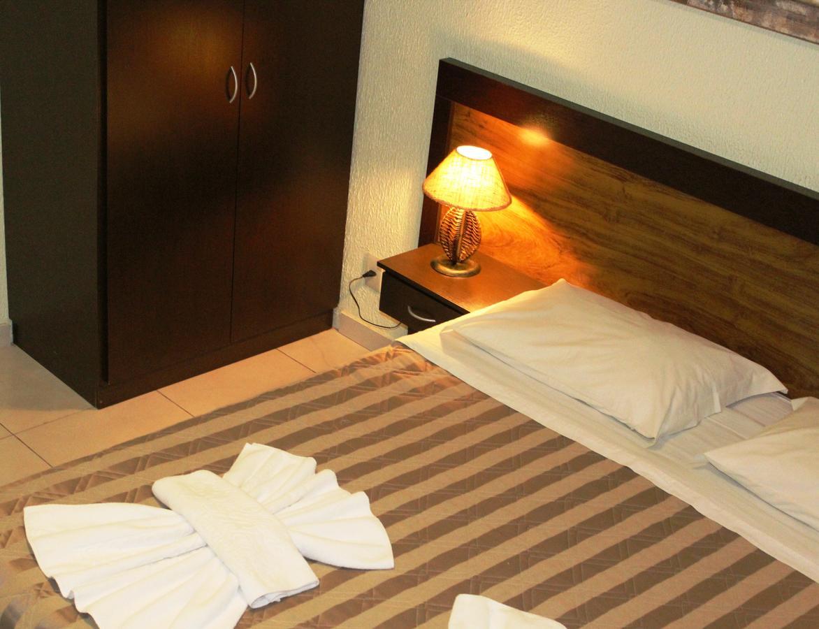 Villa De Holanda Parque Hotel Оламбра Екстериор снимка